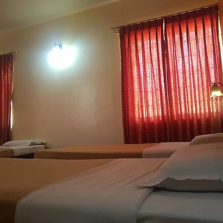 Tom'S Hotel 班加罗尔 外观 照片