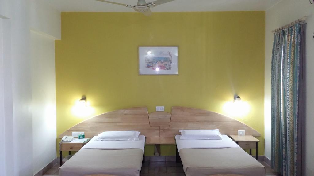 Tom'S Hotel 班加罗尔 客房 照片