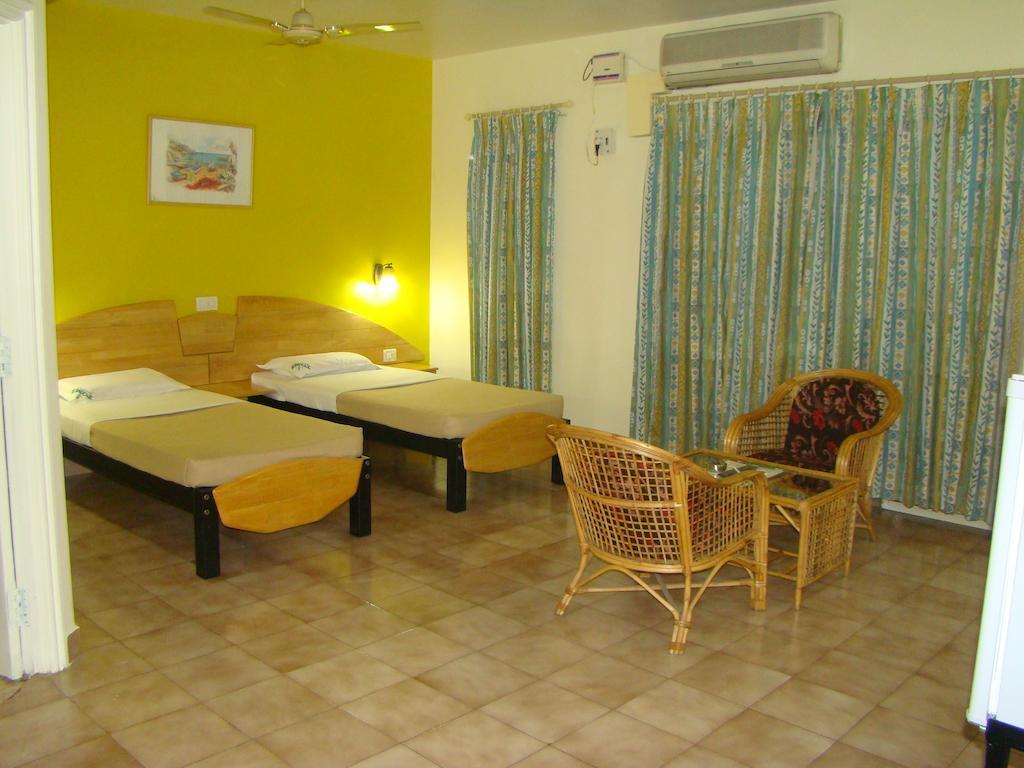 Tom'S Hotel 班加罗尔 客房 照片