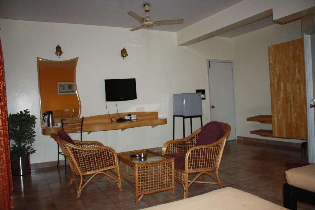 Tom'S Hotel 班加罗尔 外观 照片