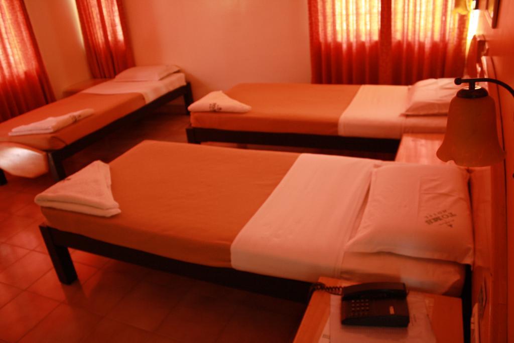 Tom'S Hotel 班加罗尔 外观 照片